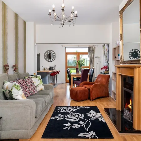 度假居 Shannonside - Stylish 5 Bed Marina & 40ft Mooring Termonbarry