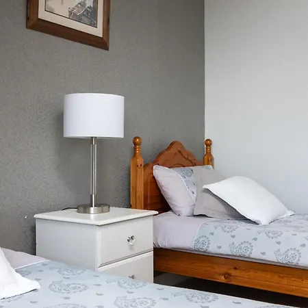 度假居 Shannonside - Stylish 5 Bed Marina & 40ft Mooring Termonbarry