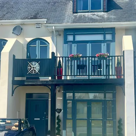 度假居 Shannonside - Stylish 5 Bed Marina & 40ft Mooring *