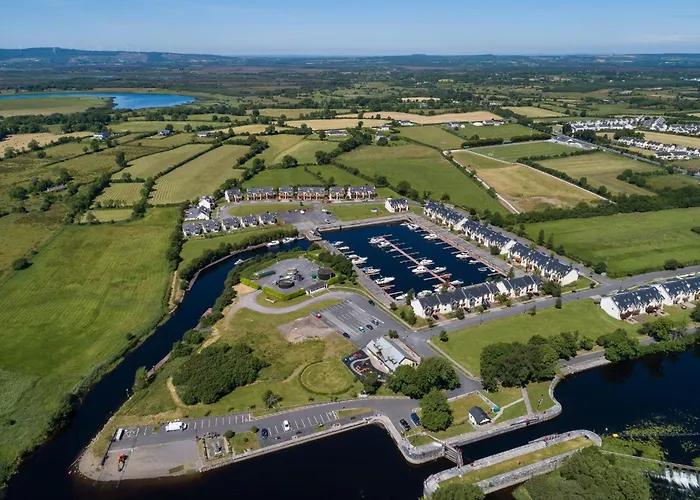 Shannonside - Stylish 5 Bed Marina & 40ft Mooring Prázdninový dům