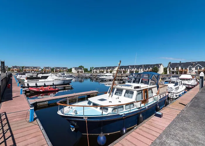 Prázdninový dům Shannonside - Stylish 5 Bed Marina & 40ft Mooring